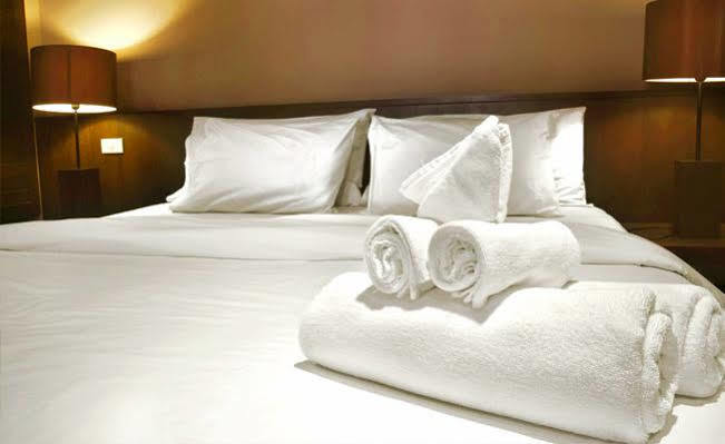 Oyo Lord Nelson Otel Telford Dış mekan fotoğraf